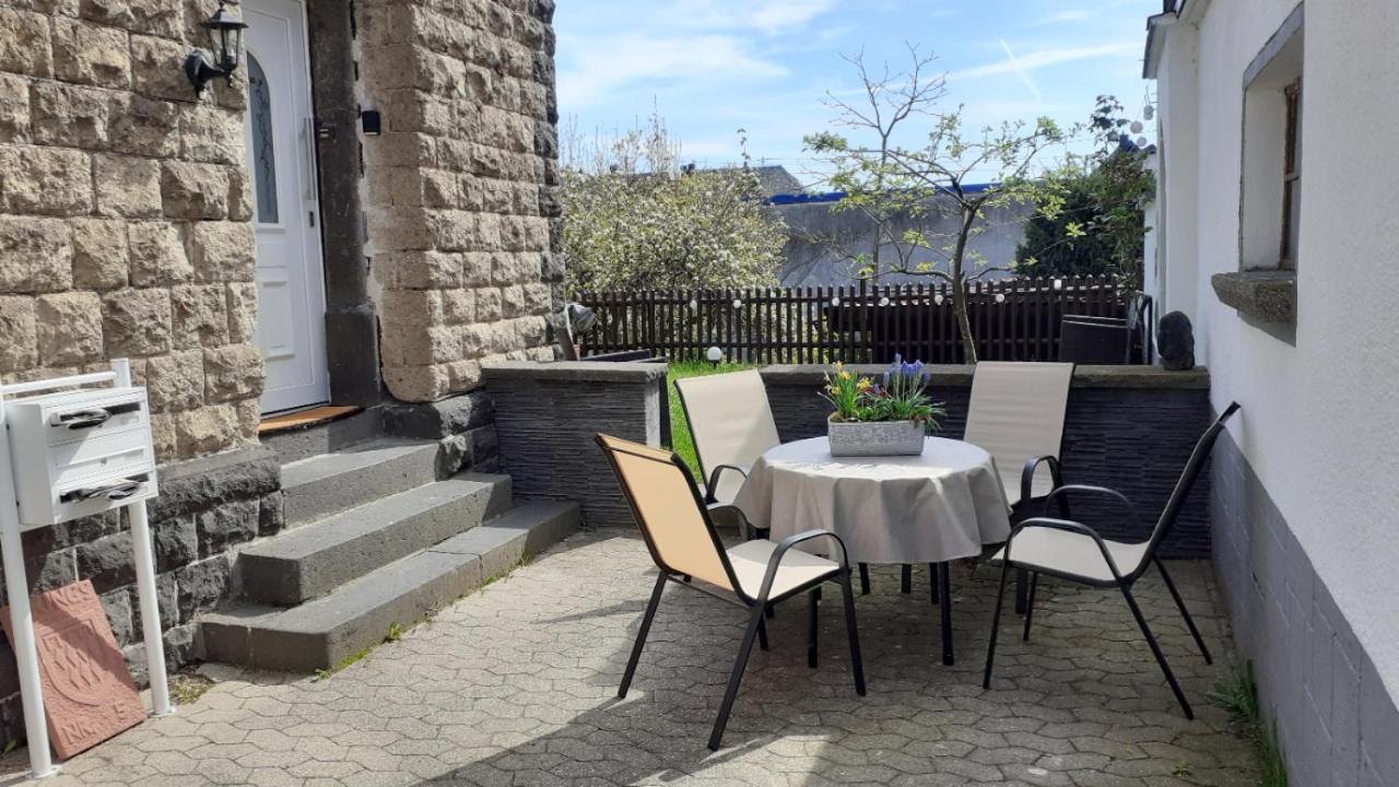 Ferienwohnung Am Vulkanpfad Ettringen  Buitenkant foto
